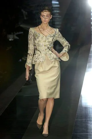 Look 10